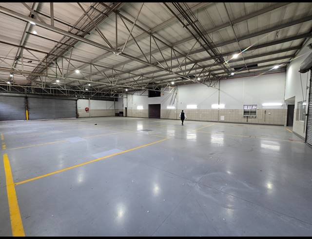 2,226M² SHOWROOM TO LET IN BRUMA